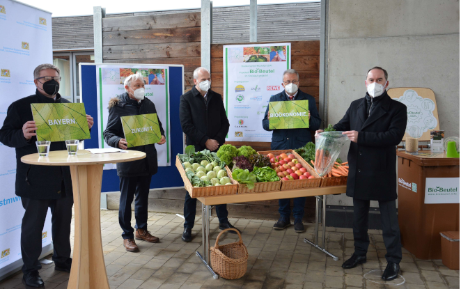 Compostable bags for fruit and vegetables introduced in Bavaria